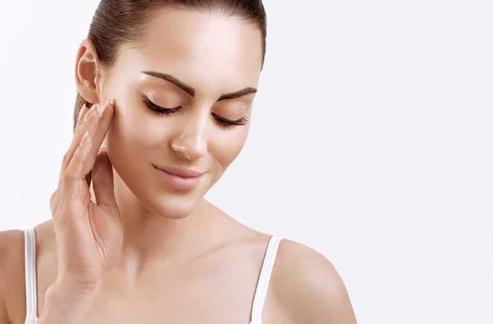 How Does a Dermatologist Treat Melasma?